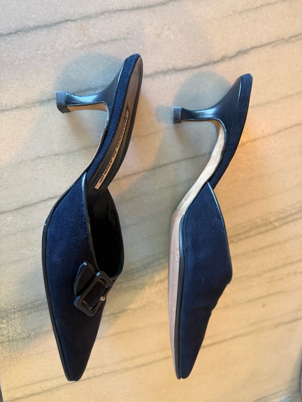 Vintage Manolo Blahnik Navy Suede with Black Pointed Mules with Buckle 37.5 50mm - Picture 3 of 7